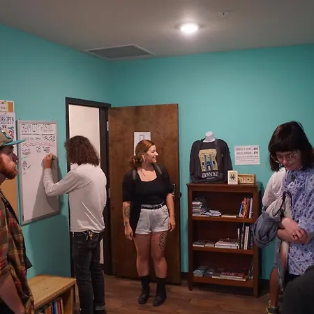 Cream City Hostel-2